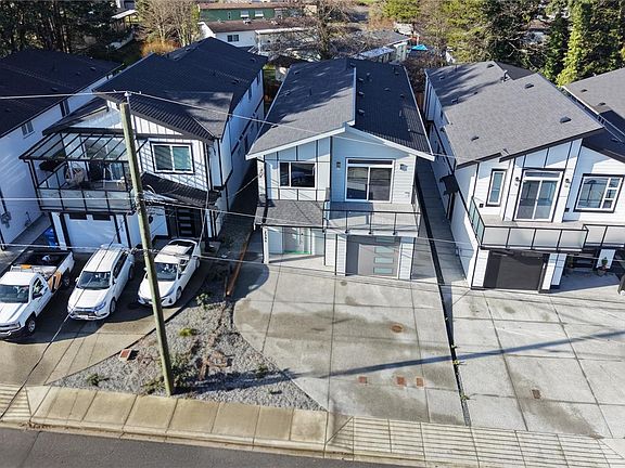 4th image of 2391 Barclay Rd