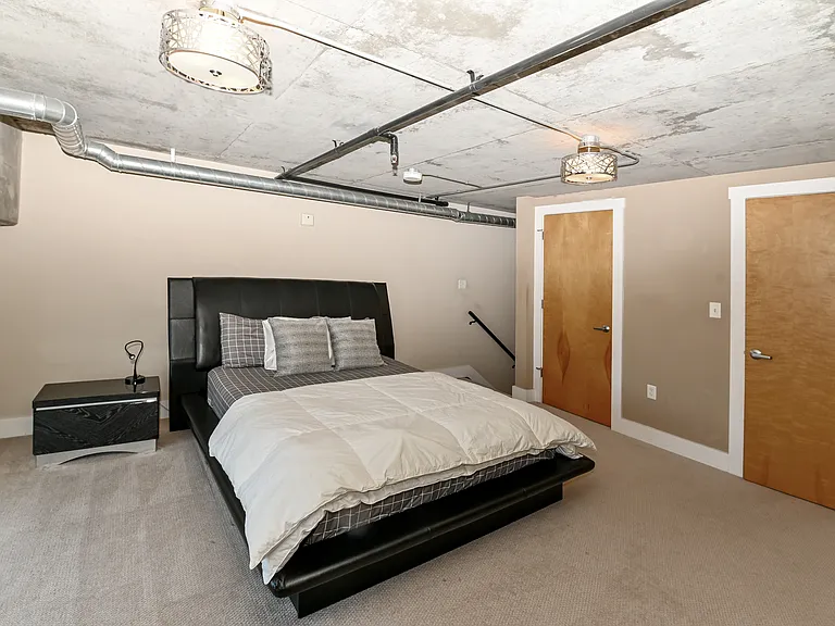 353 W 4th St #501 — Photo 27