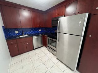 366 Elliot St APT 11, Newton, MA 02464
