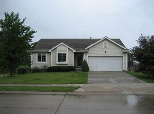 6405 S 164th Cir, Omaha, NE 68135