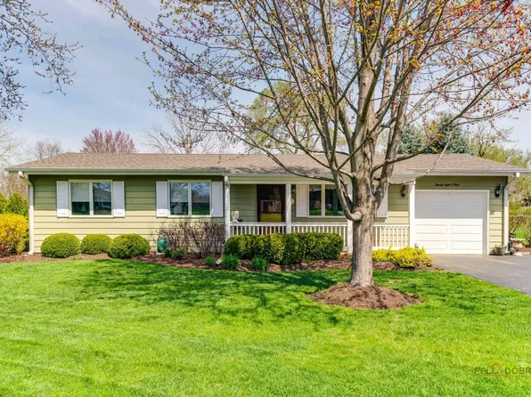 2804 Killarney Dr, Cary, IL 60013