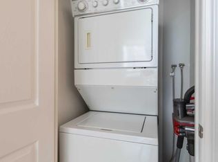5229 Dundas St W #1809, Toronto, ON M9B6L9