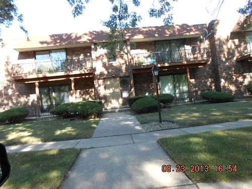 1st image of 22637 Pleasant Dr APT 13