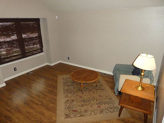 Living with Handscraped Floo