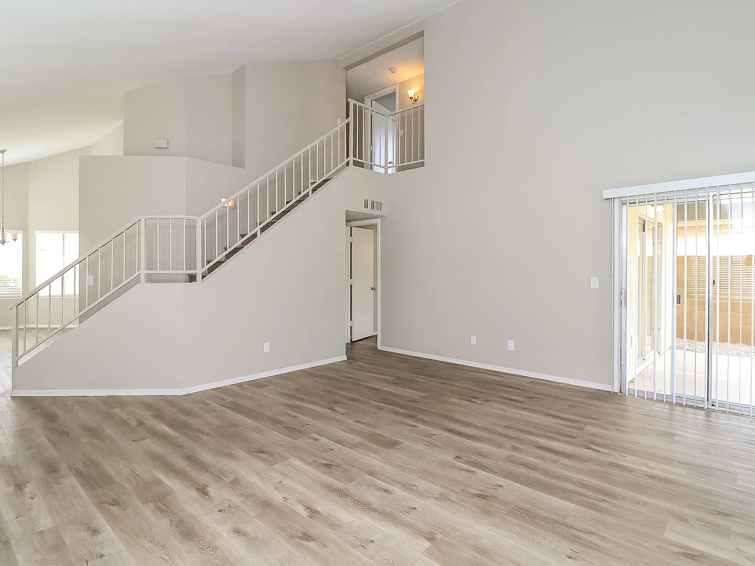 18069 N 88th Dr — Photo 3
