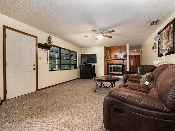 3rd image of 34712 La Place Ct
