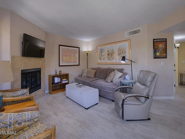 6651 N Campbell Ave #281 — Photo 2