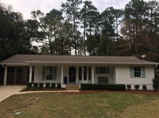 9 Azalea Ct, Fairhope, AL 36532