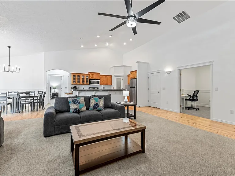 2544 W Teano Dr — Photo 9