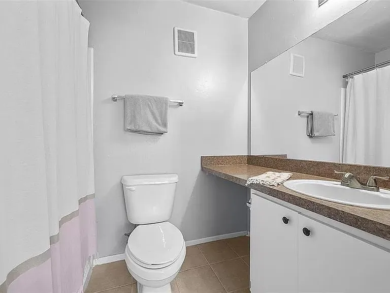 4000 SW 23rd St #1108 — Photo 9