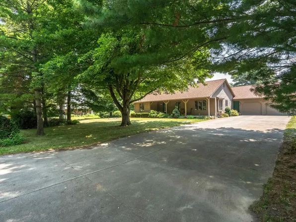 103 Wayne Pl, Sharpsville, IN 46068