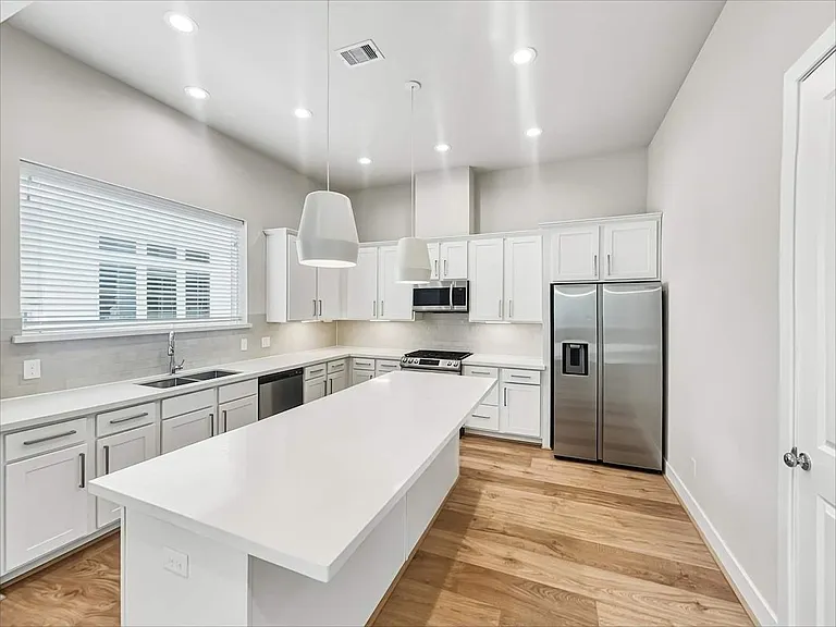 6317 Paddington Bend Dr — Photo 9