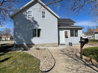 1822 8th St, Columbus, NE 68601