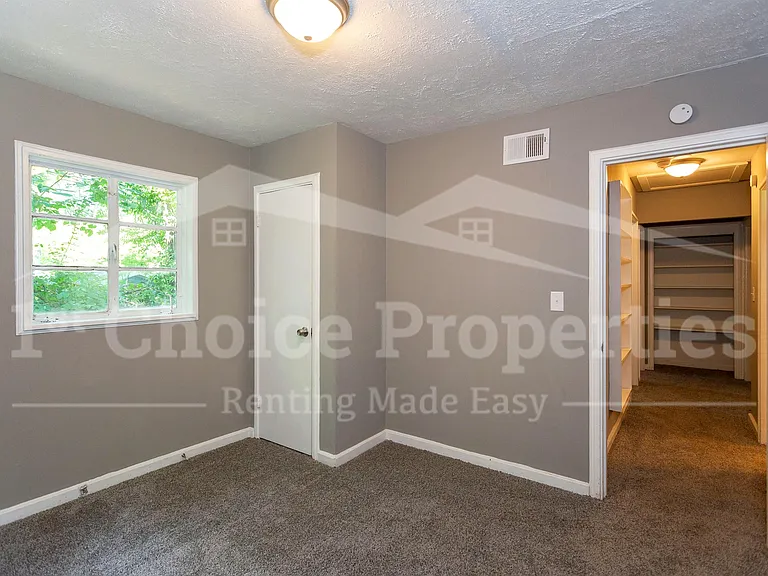 204 McCormick Ave #1 — Photo 18