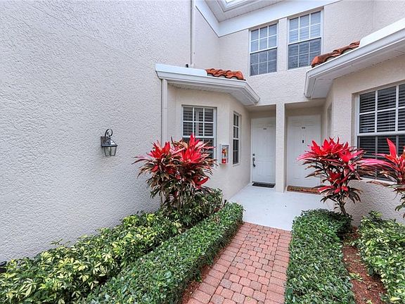 4th image of 400 L Ambiance Cir #104