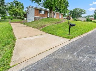 199 Tapestry Dr, Saint Louis, MO