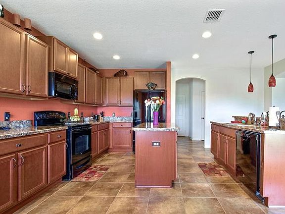 3rd image of 4003 Marina Isle Dr