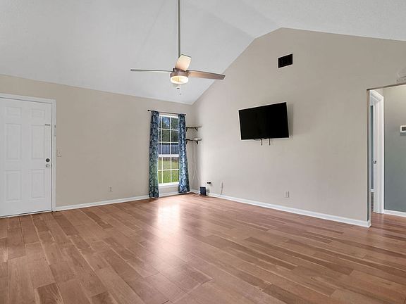 3rd image of 520 Rice Gate Dr