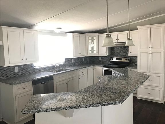 2nd image of 4675 N Fm Road 148