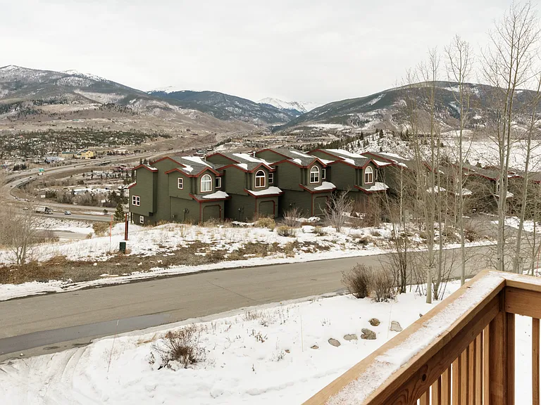 213 Fawn Ct — Photo 36