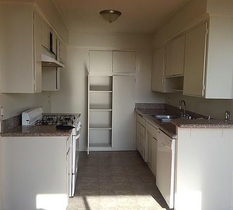 3rd image of 2329 S Corning St