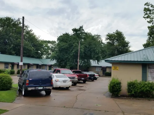 2431 E 8th St, Tulsa, OK