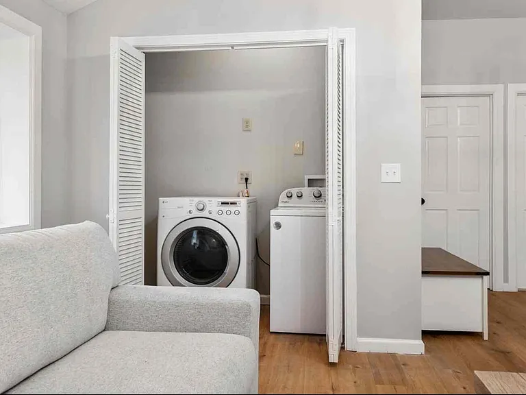 8 Spruce St #1 — Photo 10
