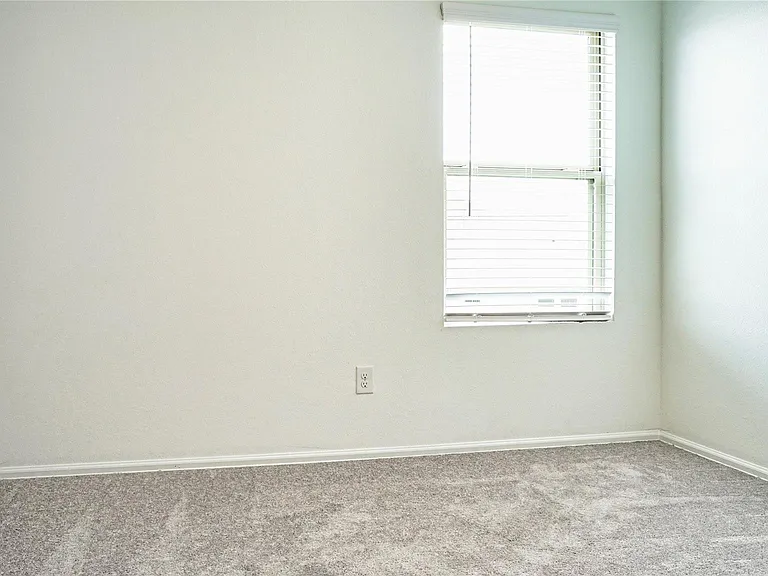 3358 Avary River Ln — Photo 19