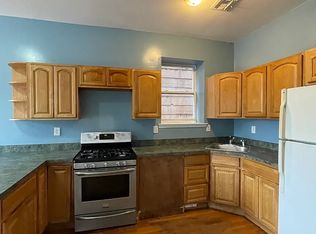 418 S 17th St #6R, Newark, NJ 07103