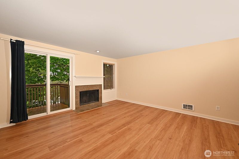 4th image of 301 W Raye Street #106