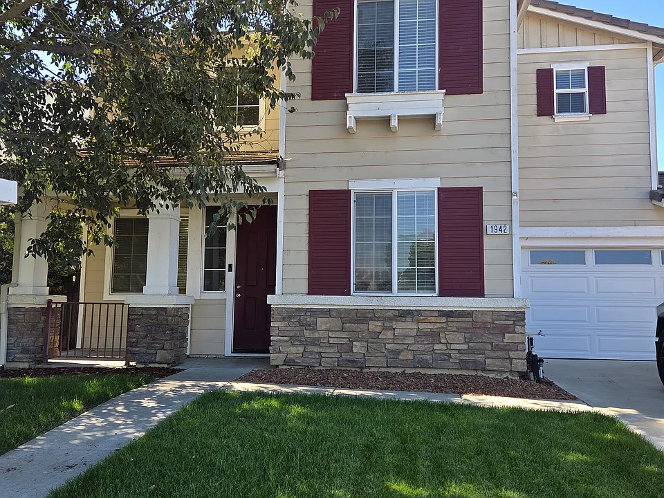 1942 Hecke Dr