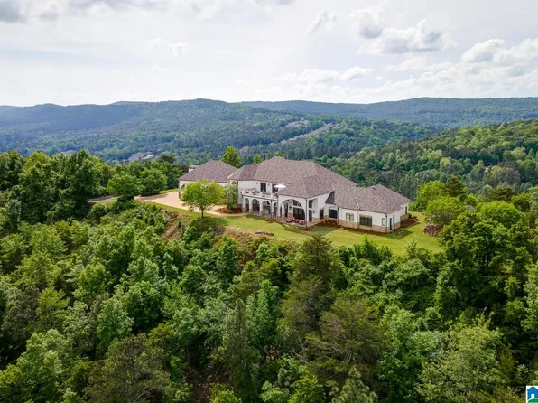 1246 Woodbury Pl, Sterrett, AL 35147