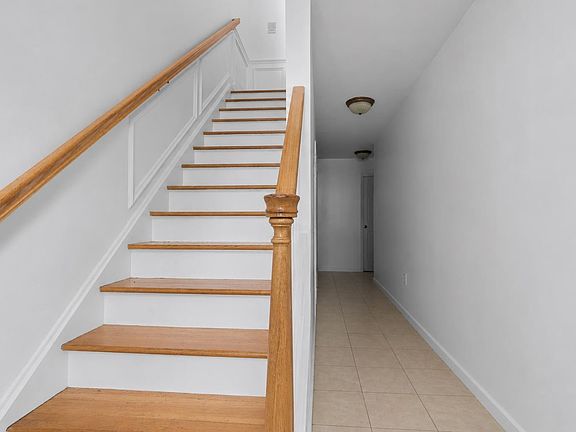 2nd image of 9 Hackensack Plank Rd