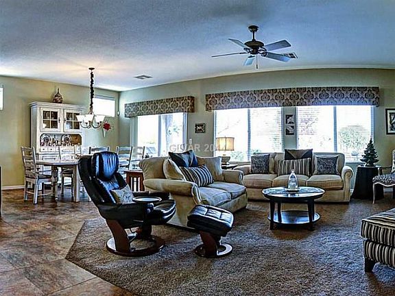 5th image of 2352 Canyonville Dr