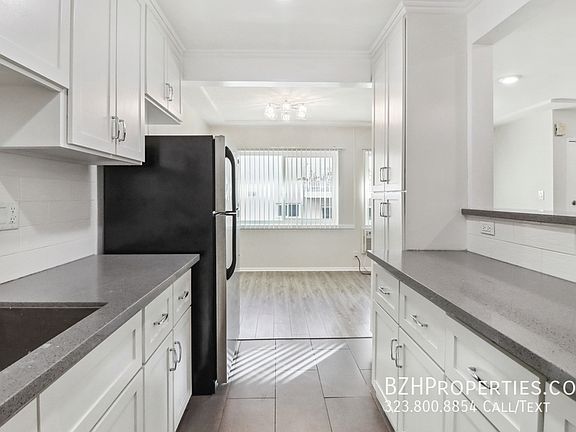 4th image of 1541 N Fuller Ave #2