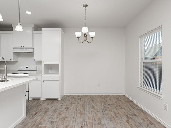5th image of 2327 N Valley Cir #B