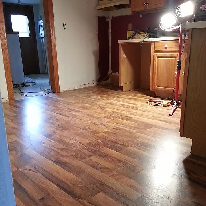 2nd image of 332 W Roberta Ave
