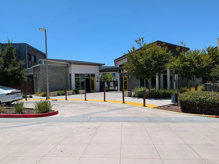 3698 Vision Cmn #121 — Photo 19