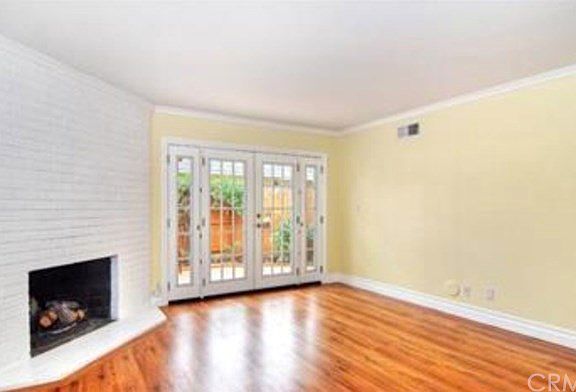 5th image of 1741 Tustin Ave APT 15D
