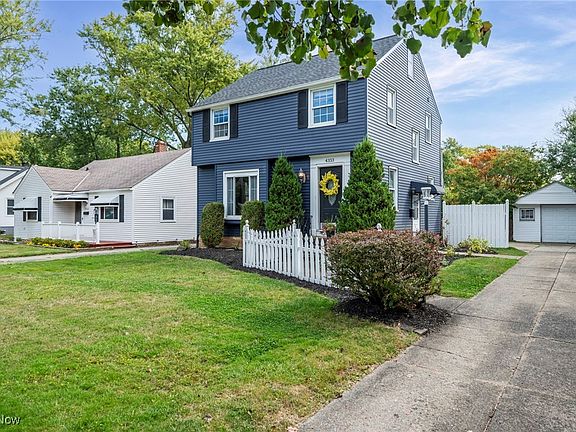 3rd image of 4333 W 223rd St
