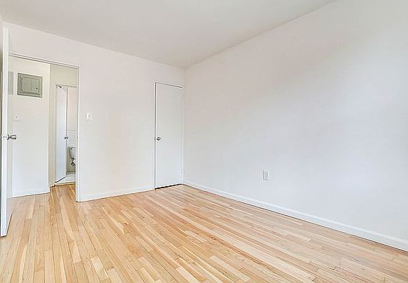 4th image of 530 2nd Ave APT 7E