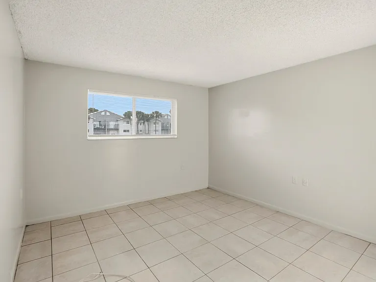 959 Lake Terry Dr #B — Photo 19