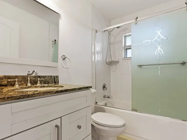 152 Swain Blvd — Photo 9