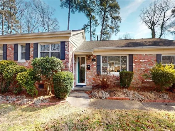63 Azalea Dr, Hampton, VA 23669
