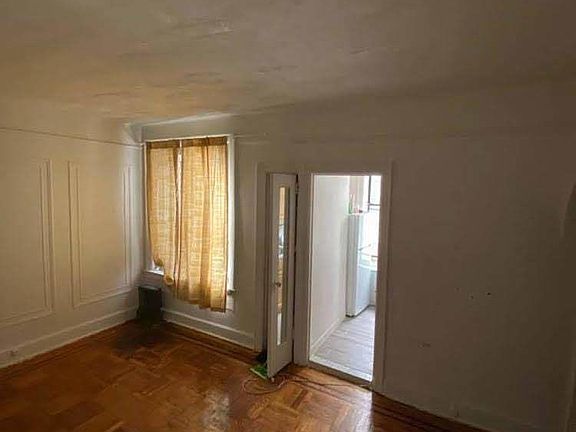 4th image of 1296 Pacific St APT 301