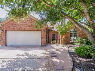 2901 Woodlawn St, Taylor, TX 76574