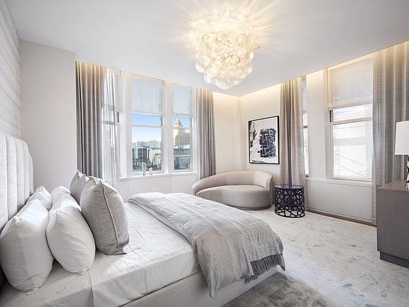 4th image of 49 Chambers St #16A
