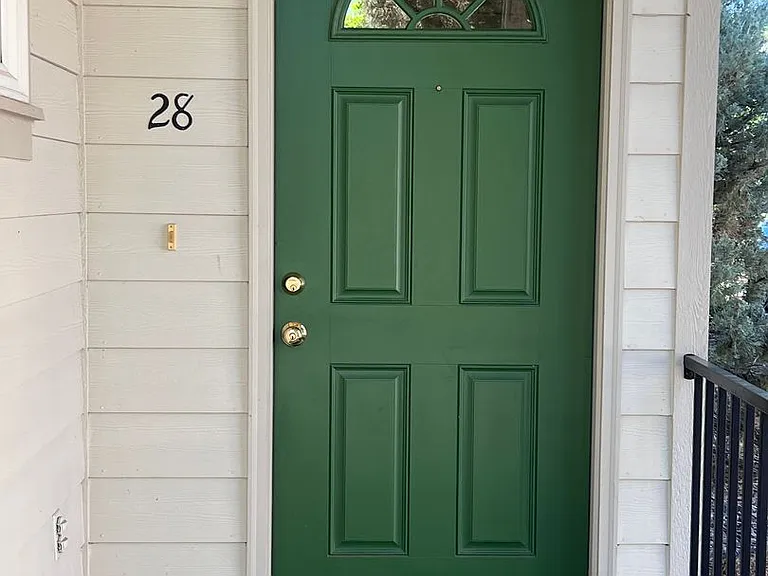 1678 N Highway 395 #28 — Photo 2