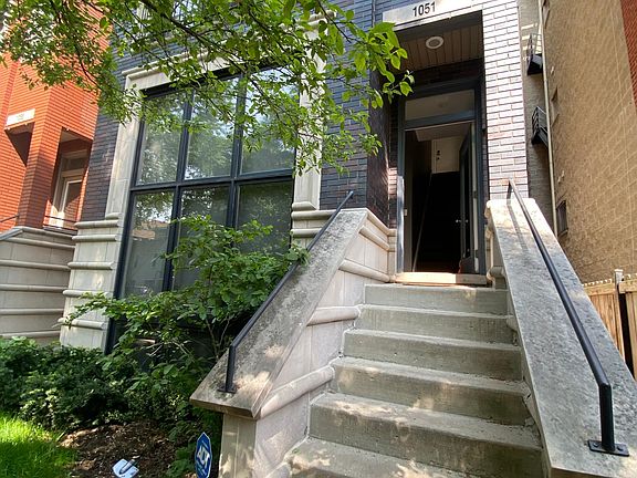 5th image of 1051 N Hermitage Ave #2