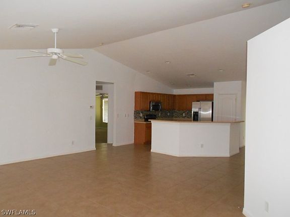 3rd image of 2812 Karen Ave N